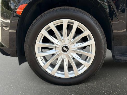 Used 2021 Cadillac Escalade ESV Luxury image 13