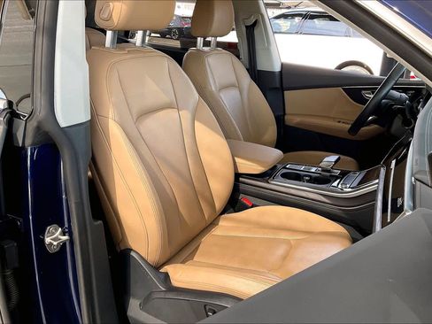 Used 2023 Audi Q8 Premium Plus w/ Premium Plus Package image 8