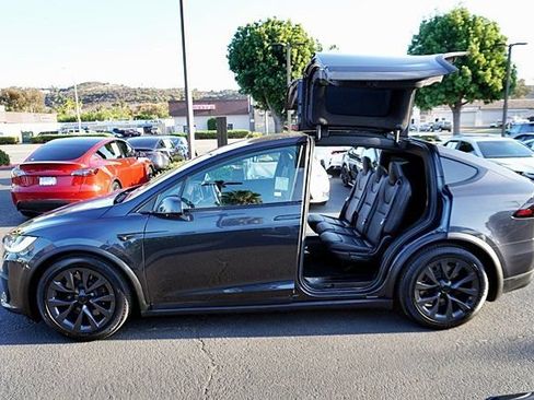 Used 2024 Tesla Model X AWD/4WD image 14