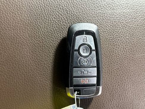 Used 2020 Ford F150 Lariat w/ Equipment Group 502A Luxury AWD/4WD image 42