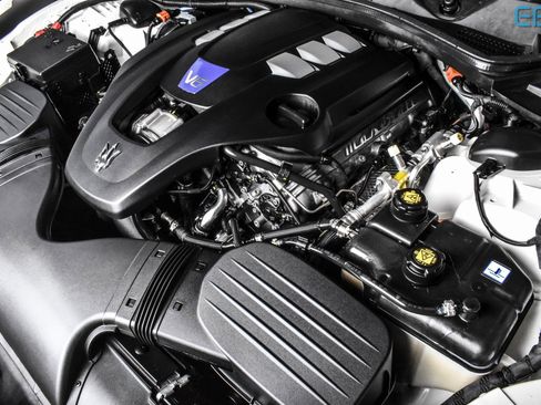 Used 2022 Maserati Ghibli Modena Q4 image 13