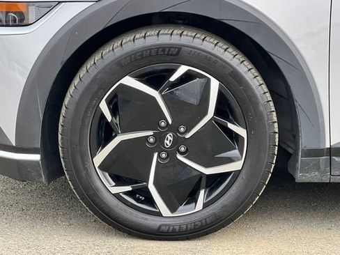 Certified 2024 Hyundai Ioniq 5 SEL RWD image 34