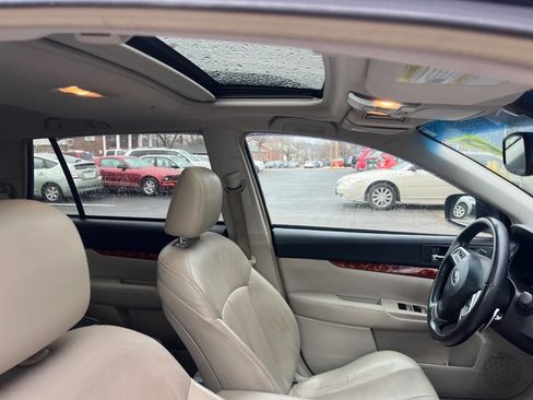Used 2012 Subaru Outback 2.5i Limited w/ Moonroof Pkg image 4