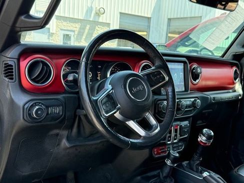Used 2019 Jeep Wrangler Rubicon AWD/4WD image 2