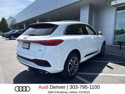Used 2025 Audi Q5 Premium w/ Convenience Package AWD/4WD image 3