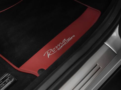 Certified 2025 Ferrari Roma Spider RWD image 19