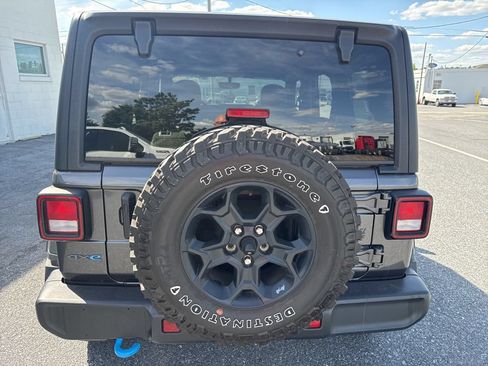 Used 2023 Jeep Wrangler Unlimited w/ 8.4" Radio Group AWD/4WD image 9