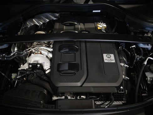 New 2026 Mercedes-Benz GLC 43 AMG 4MATIC image 35