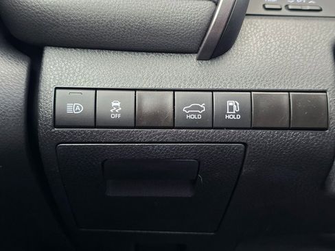 Used 2024 Toyota Camry SE image 36