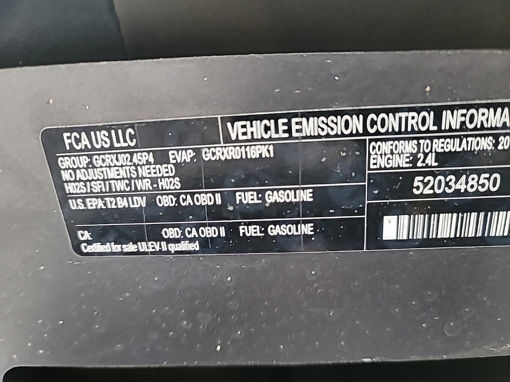 Used 2016 Jeep Renegade Latitude w/ Cold Weather Group AWD/4WD image 32