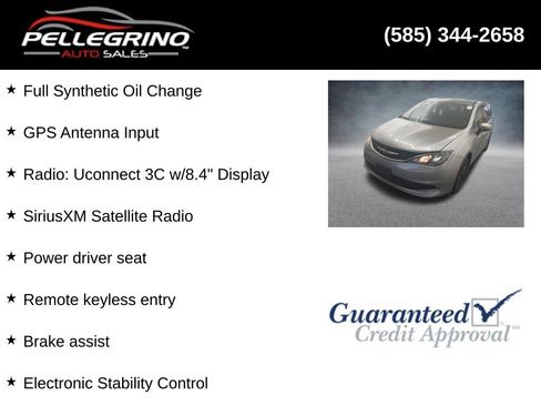 Used 2017 Chrysler Pacifica Touring FWD image 2
