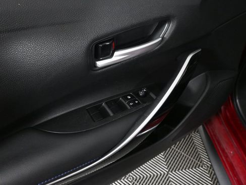 Used 2022 Toyota Corolla XSE image 8