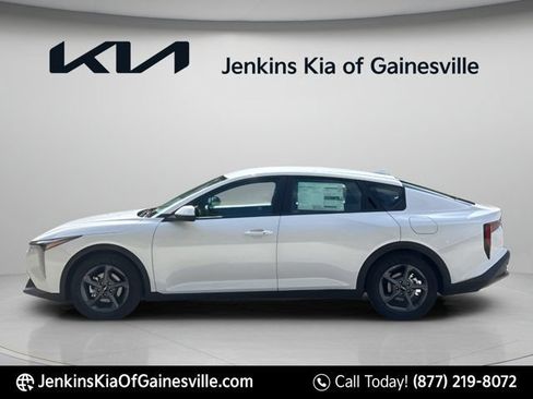 New 2026 Kia K4 FWD image 6