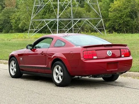 Used 2009 Ford Mustang Premium RWD image 16