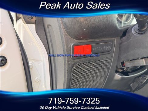 Used 2016 Jeep Wrangler Unlimited Rubicon AWD/4WD image 12