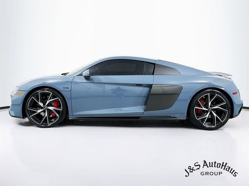 Used 2021 Audi R8 V10 RWD image 4