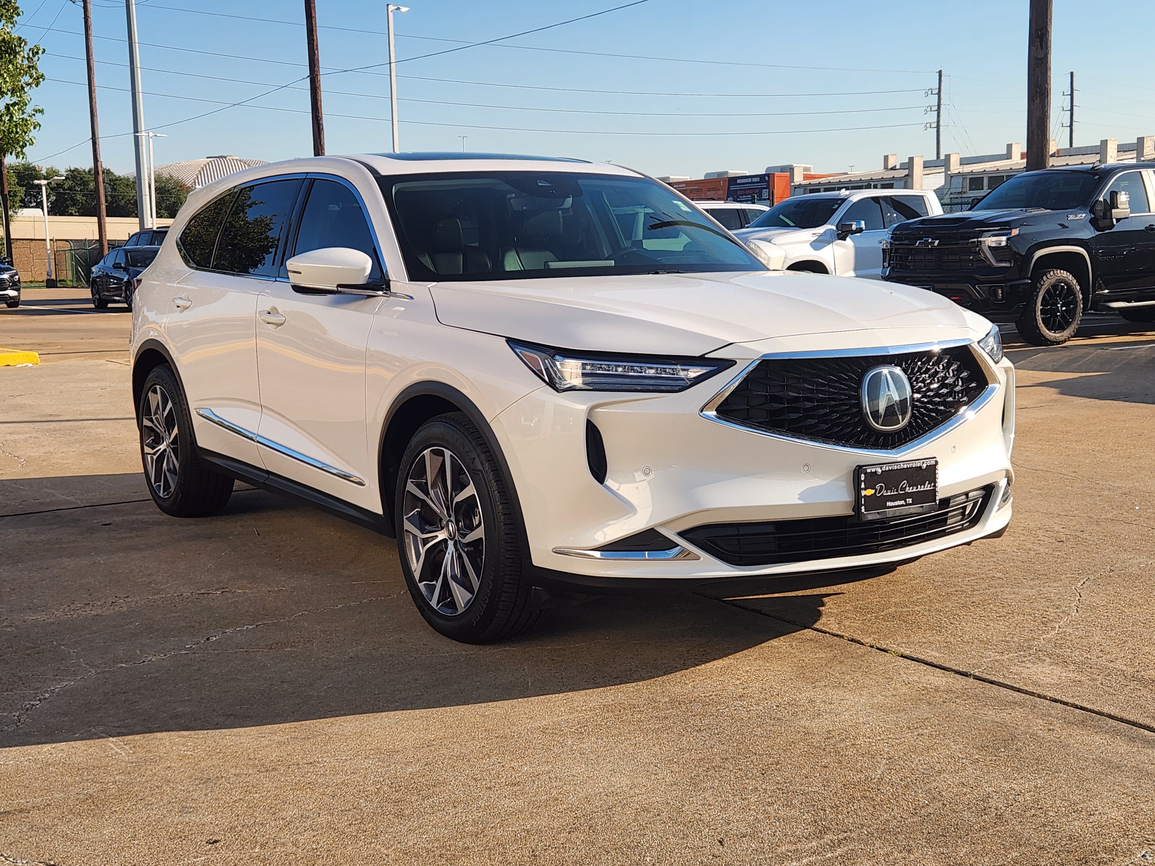 Used 2024 Acura MDX w/ Technology Package FWD image 4