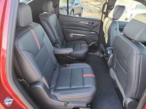 Certified 2024 Chevrolet Traverse RS image 27