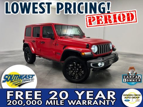 Used 2025 Jeep Wrangler Unlimited Sahara image 1