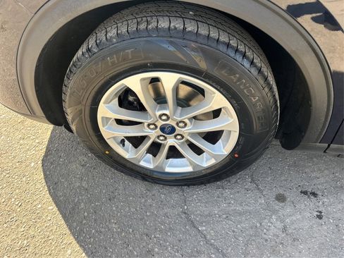 Used 2021 Ford Escape S image 21