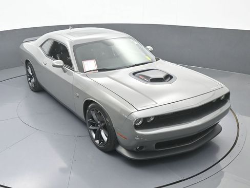 Used 2019 Dodge Challenger R/T Scat Pack w/ Shaker Package image 47