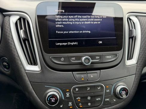 Used 2024 Chevrolet Malibu LT image 14