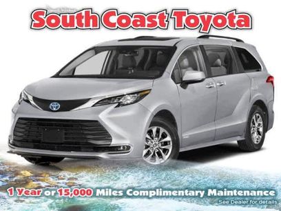 Used 2022 Toyota Sienna XLE