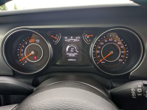 Used 2021 Jeep Wrangler Unlimited Sport AWD/4WD image 27