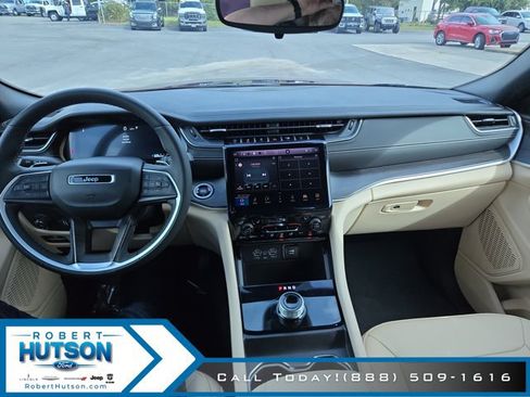 Used 2023 Jeep Grand Cherokee Limited RWD image 16