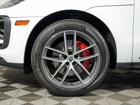 Certified 2023 Porsche Macan S image 37