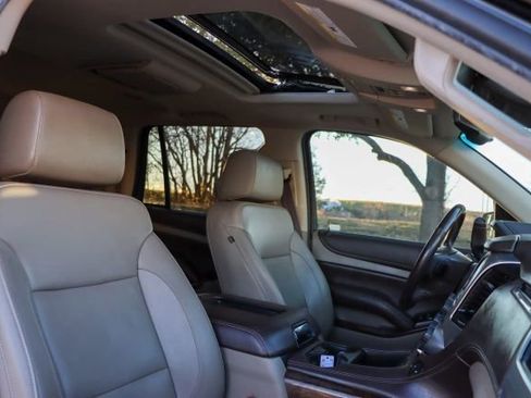 Used 2018 Chevrolet Tahoe LT image 25