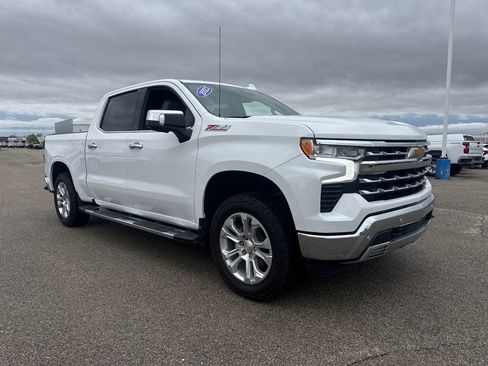 Used 2023 Chevrolet Silverado 1500 LTZ image 9