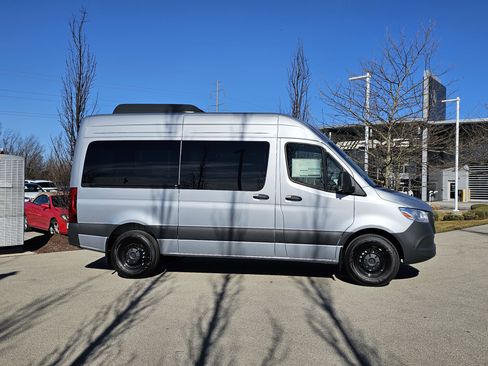 New 2025 Mercedes-Benz Sprinter 2500 image 2