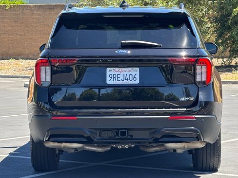 Used 2025 Ford Explorer ST-Line AWD/4WD image 12