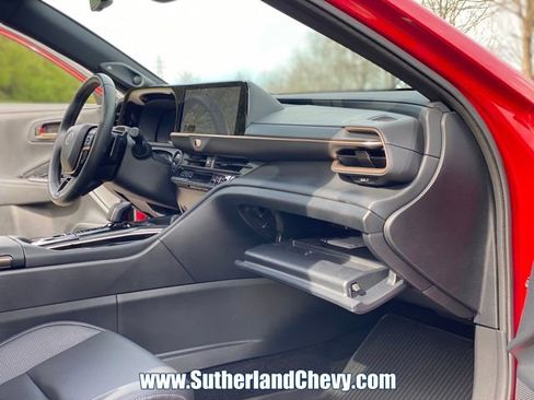 Used 2025 Toyota Crown Platinum image 19