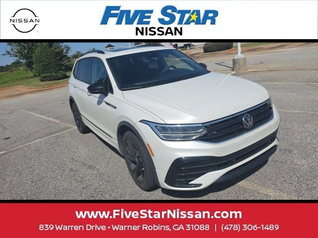Used 2024 Volkswagen Tiguan SE R-Line FWD image 6