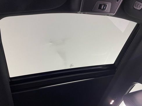 Used 2020 Ford F150 Lariat w/ Equipment Group 502A Luxury image 12