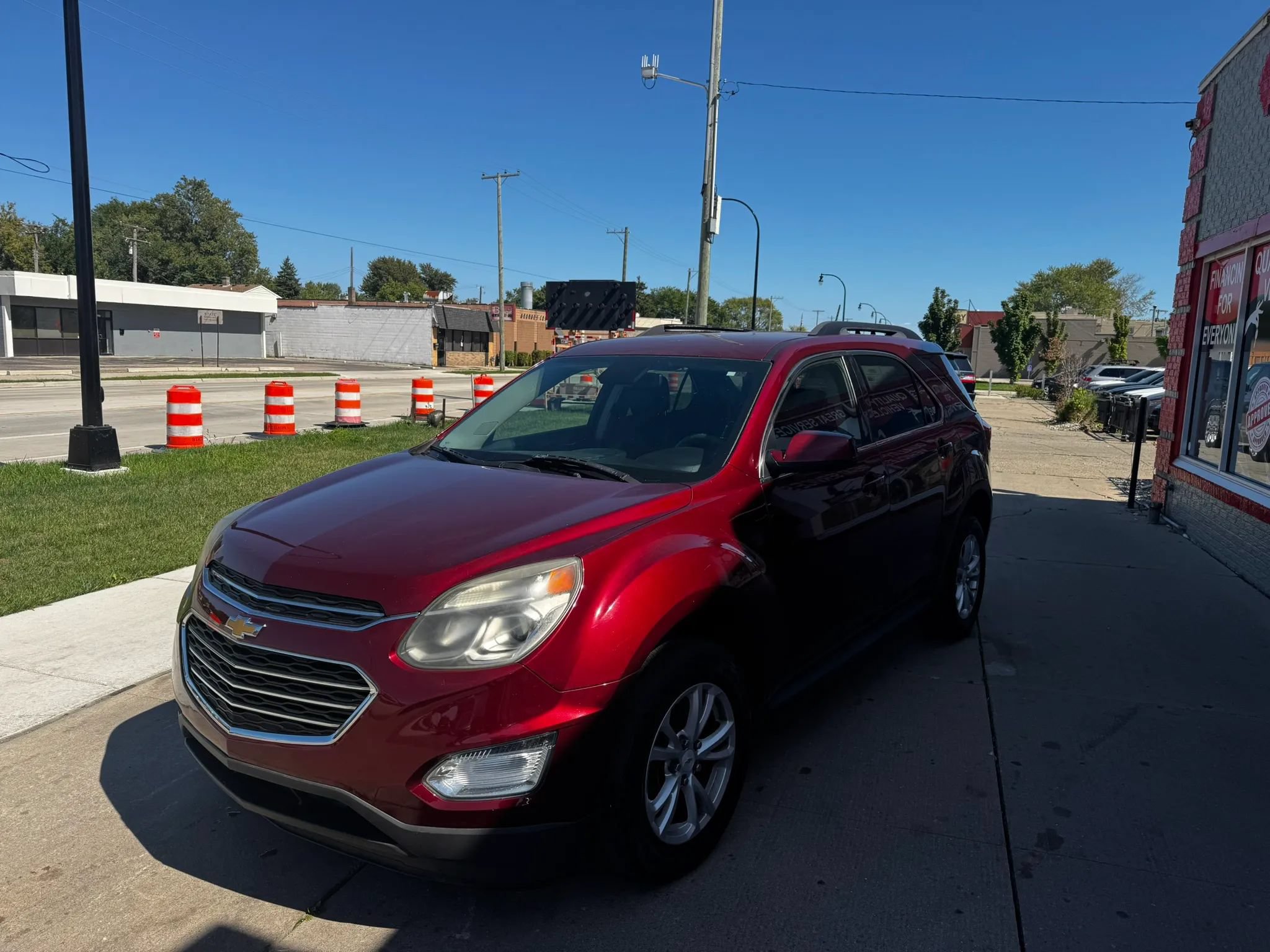 Used 2017 Chevrolet Equinox LT FWD image 7