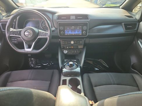 Used 2018 Nissan Leaf SV w/ SV All Weather Package FWD image 12
