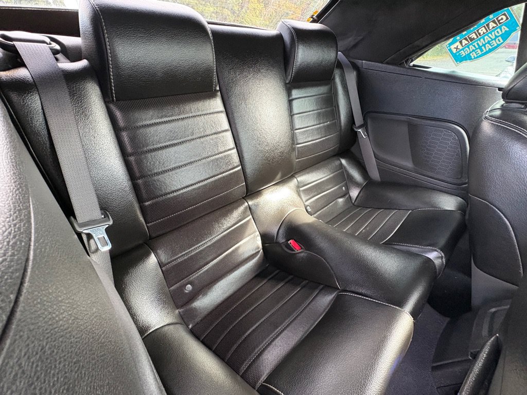 Used 2010 Ford Mustang GT Premium RWD image 10