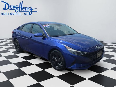 Used 2021 Hyundai Elantra SEL FWD image 7