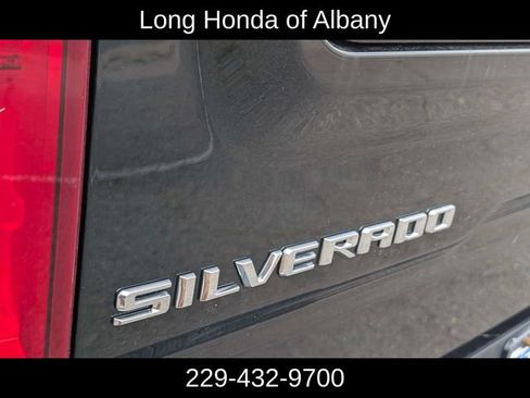 Used 2021 Chevrolet Silverado 1500 LT Trail Boss w/ Convenience Package II AWD/4WD image 10