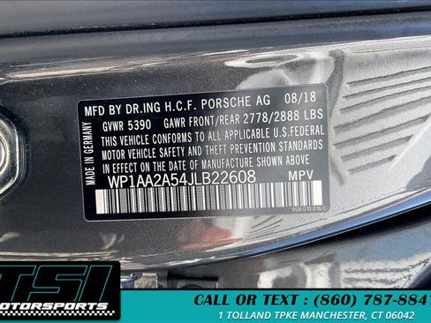 Used 2018 Porsche Macan AWD/4WD image 36