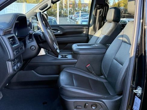 Used 2022 Chevrolet Tahoe LT w/ LT Signature Plus Package image 17