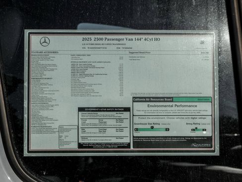 Used 2025 Mercedes-Benz Sprinter 2500 image 25