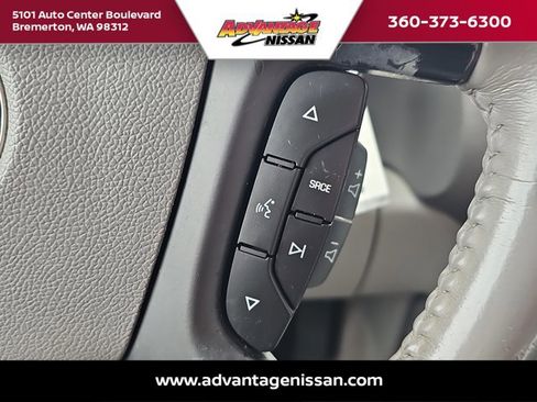 Used 2007 Chevrolet Suburban LT image 12