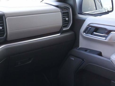 Used 2024 GMC Sierra 1500 SLT w/ SLT Premium Plus Package image 16