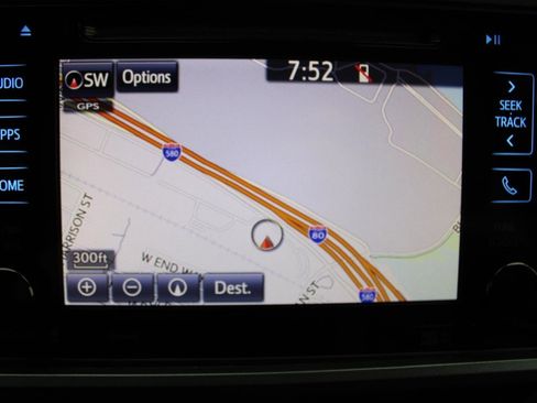 Used 2019 Toyota Tacoma image 18