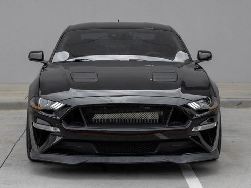 Used 2020 Ford Mustang GT Premium w/ Equipment Group 401A RWD image 12