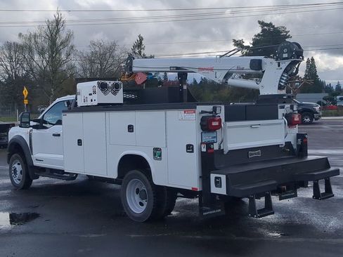 New 2024 Ford F550 4x4 Regular Cab Super Duty image 3